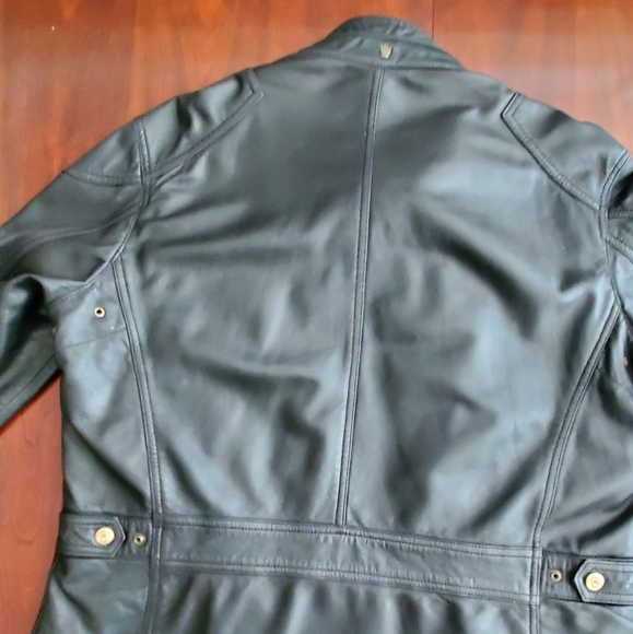 Black leather jacket - Picture 3 of 6